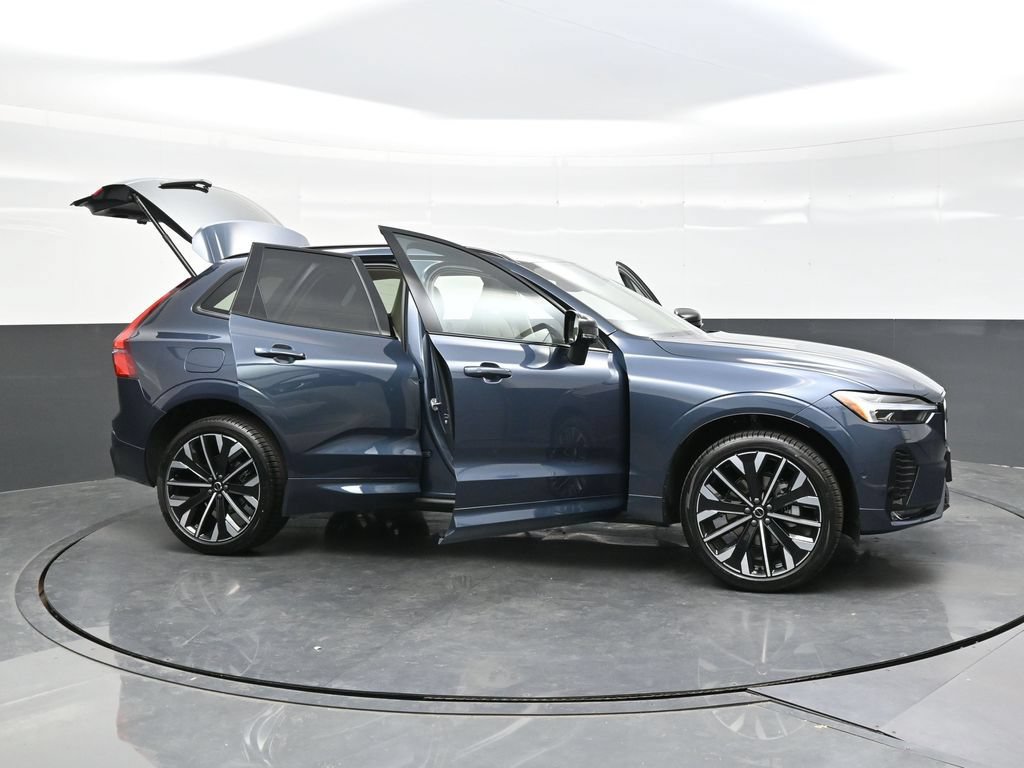 New 2026 Volvo XC60 B5 Ultra w/ Climate Package AWD/4WD image 46