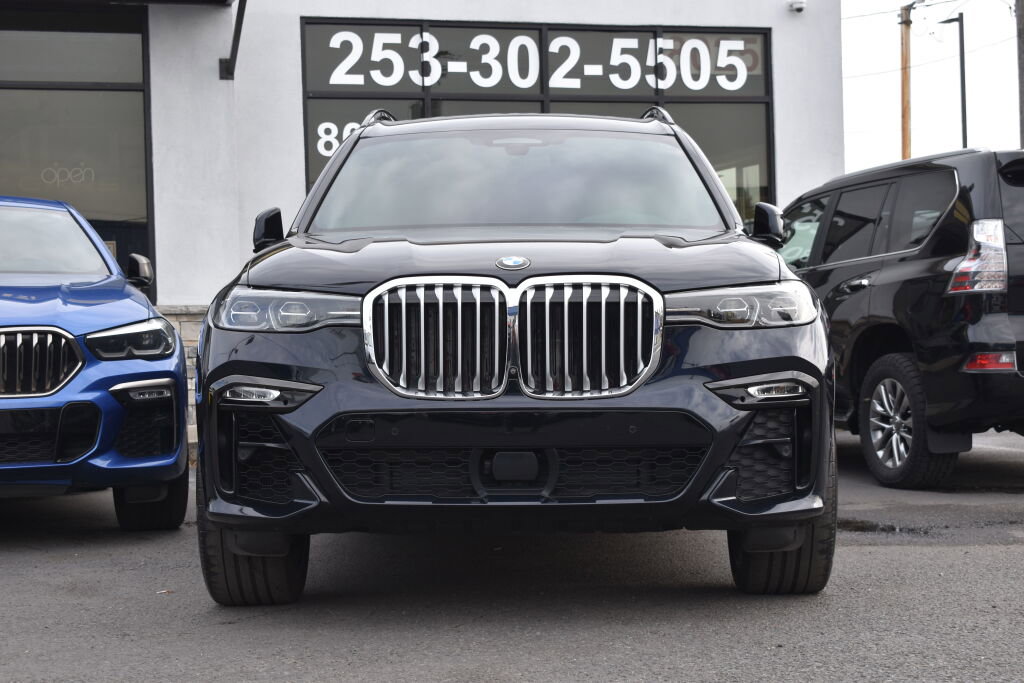 Used 2019 BMW X7 xDrive50i w/ M Sport Package image 4
