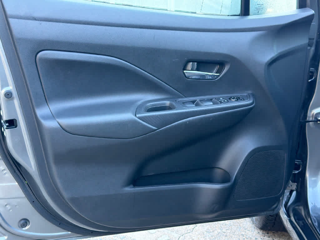 Used 2025 Nissan Versa SV FWD image 10