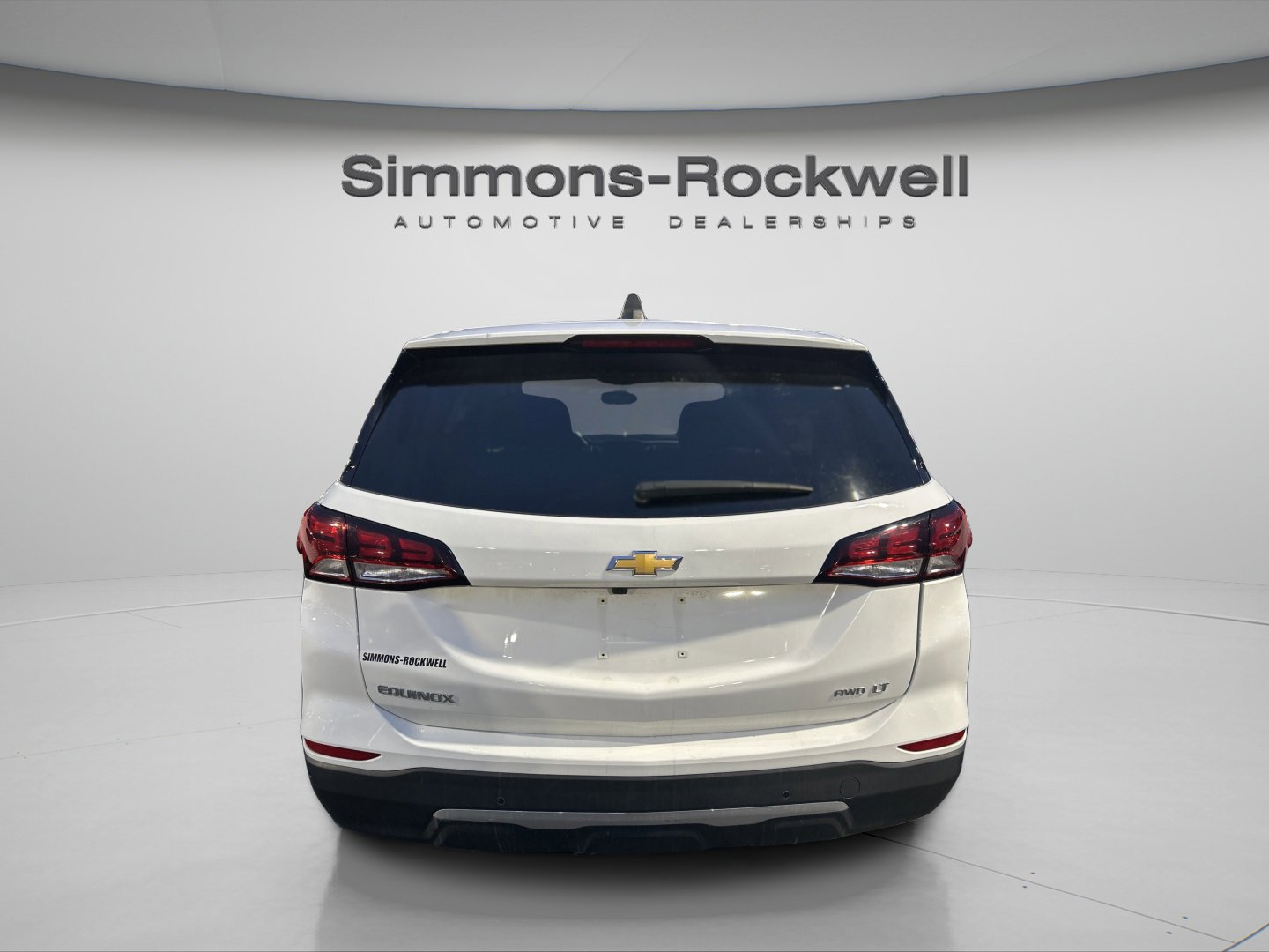 Used 2023 Chevrolet Equinox LT w/ LPO, Floor Liner Package image 5