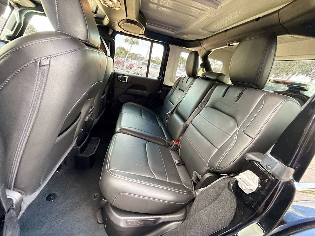 Used 2022 Jeep Wrangler Unlimited Sahara w/ Cold Weather Group image 27