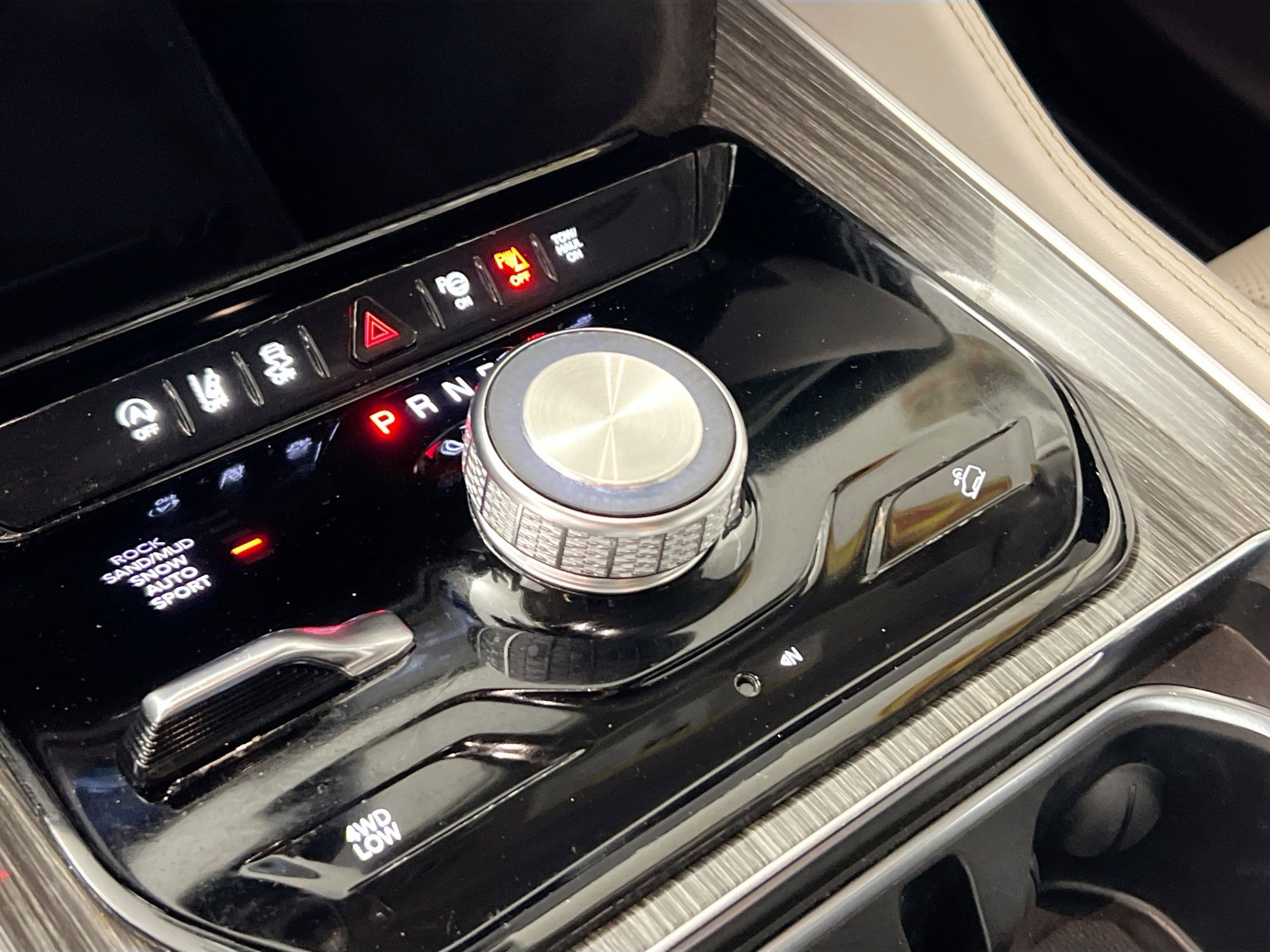 Used 2022 Jeep Wagoneer Series III w/ Convenience Group I image 25