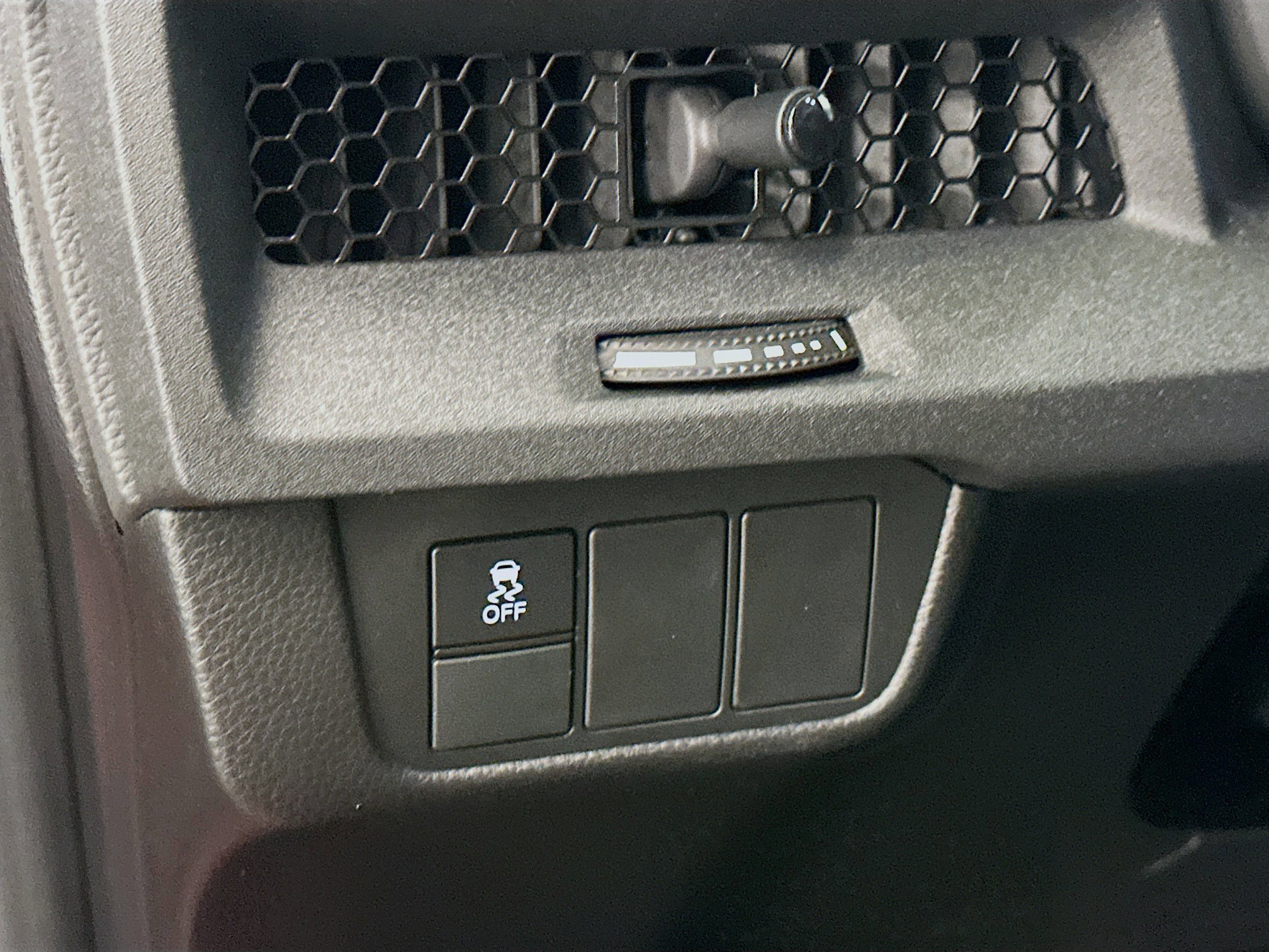 Used 2023 Honda CR-V LX image 17