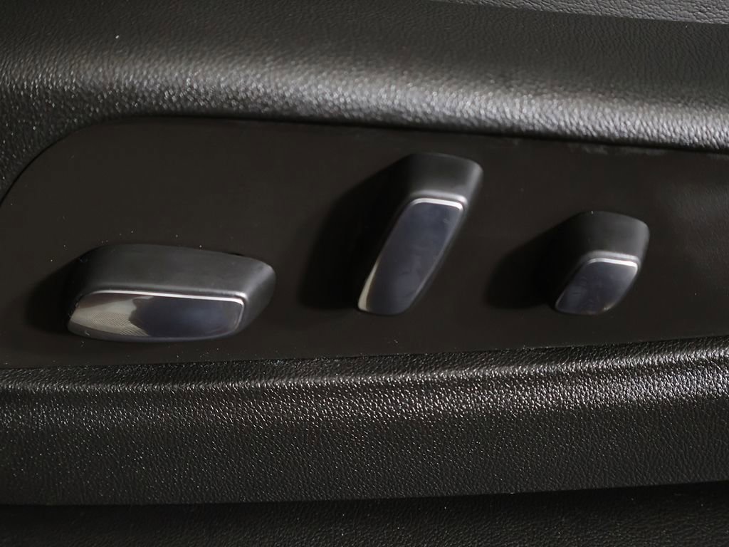 Used 2024 Cadillac XT6 Sport w/ LPO, Floor Liner Package AWD/4WD image 40