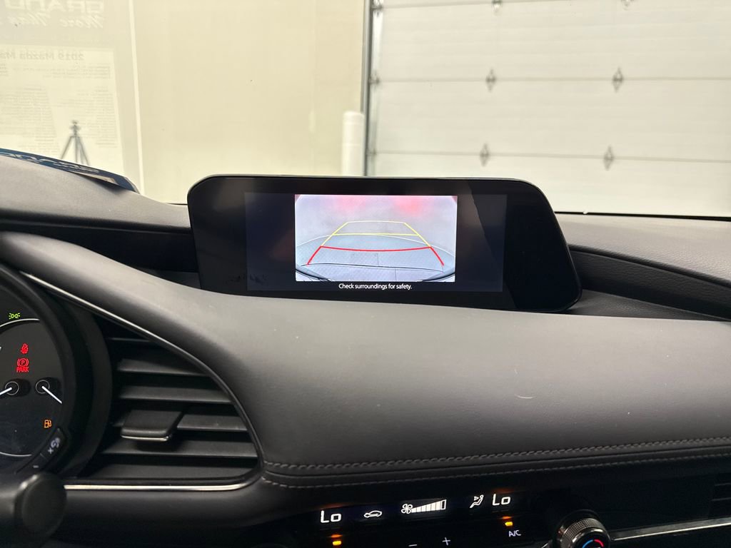 Used 2019 MAZDA MAZDA3 Hatchback w/ Premium Package FWD image 18