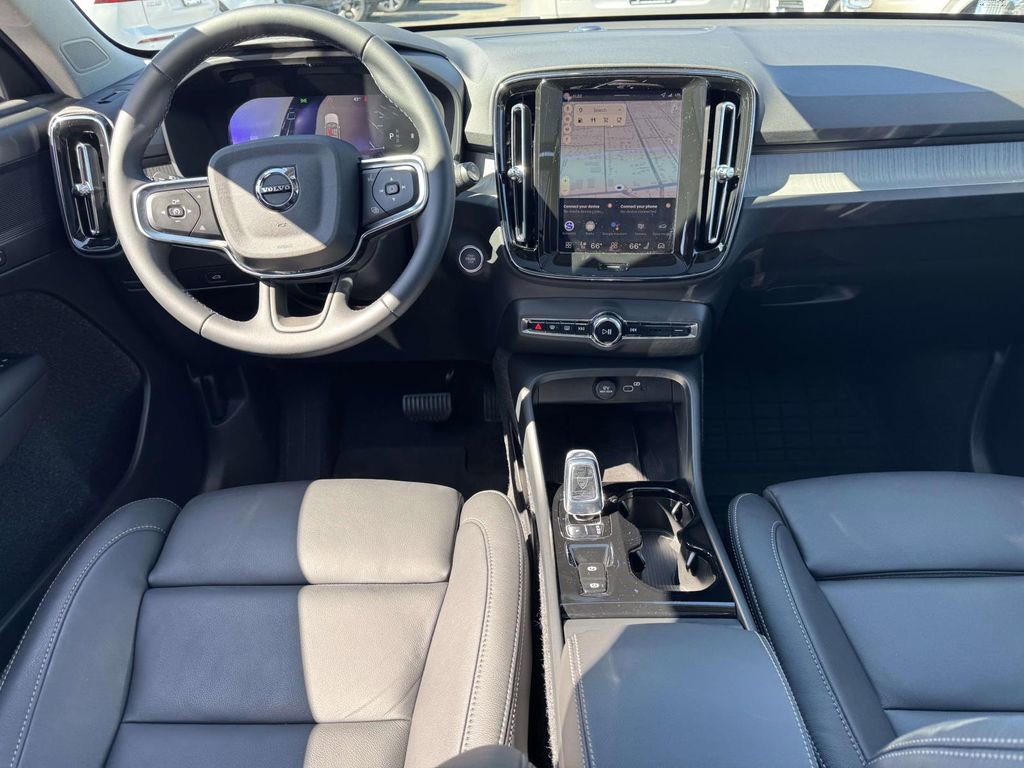 Certified 2026 Volvo XC40 B5 Plus w/ Protection Package Premier image 11