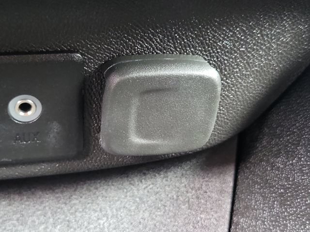 Used 2024 Chevrolet Malibu RS w/ LPO, Floor Liner Package FWD image 16