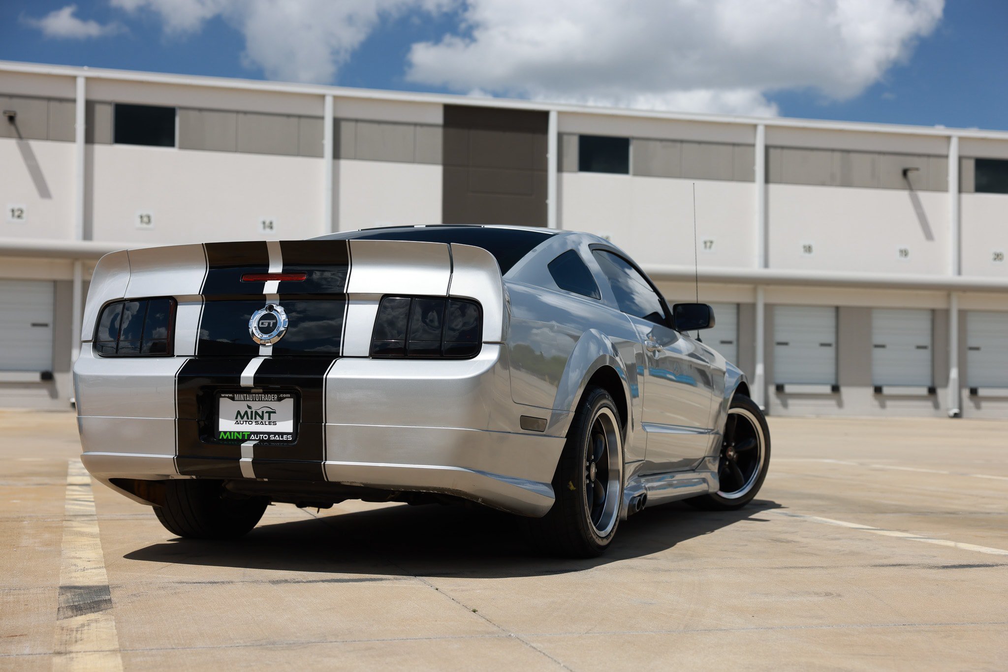 Used 2006 Ford Mustang GT Premium RWD image 50