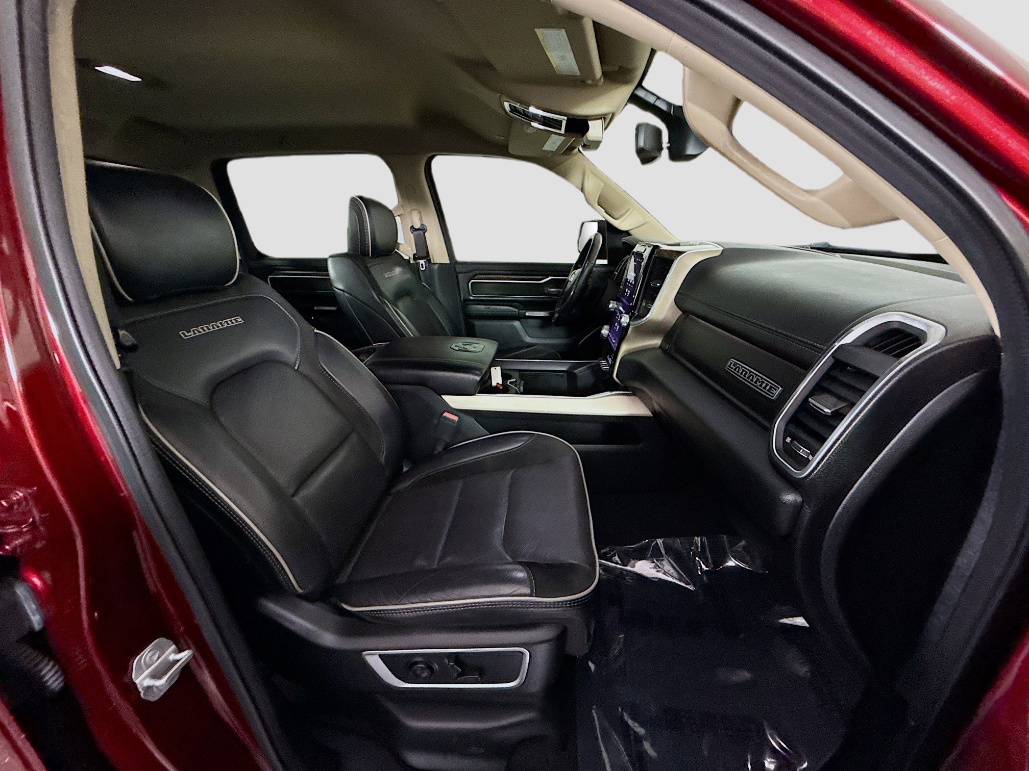 Used 2019 RAM 1500 Laramie RWD image 29