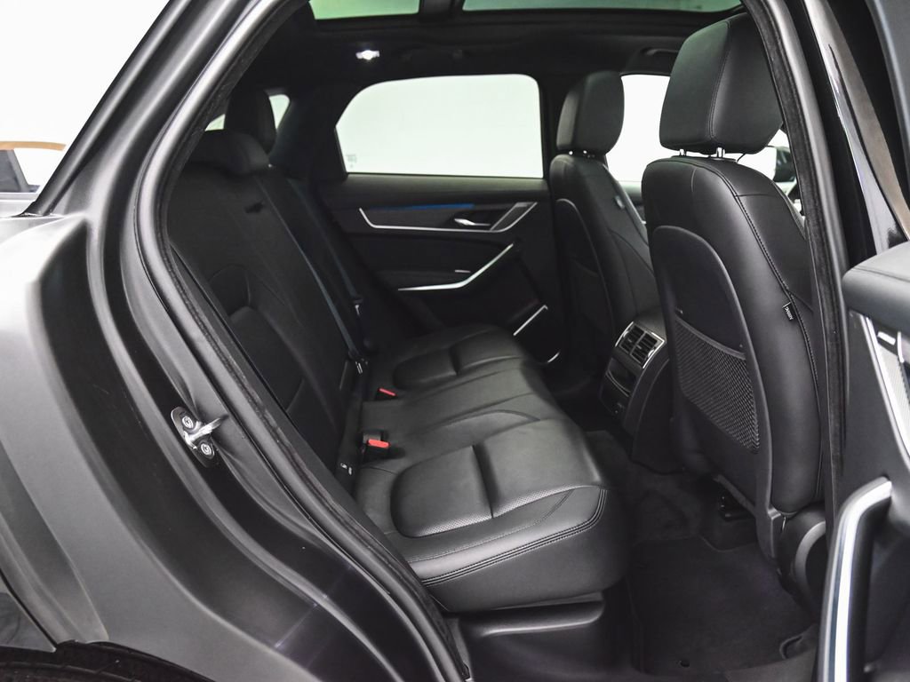 Used 2023 Jaguar F-PACE S AWD/4WD image 36