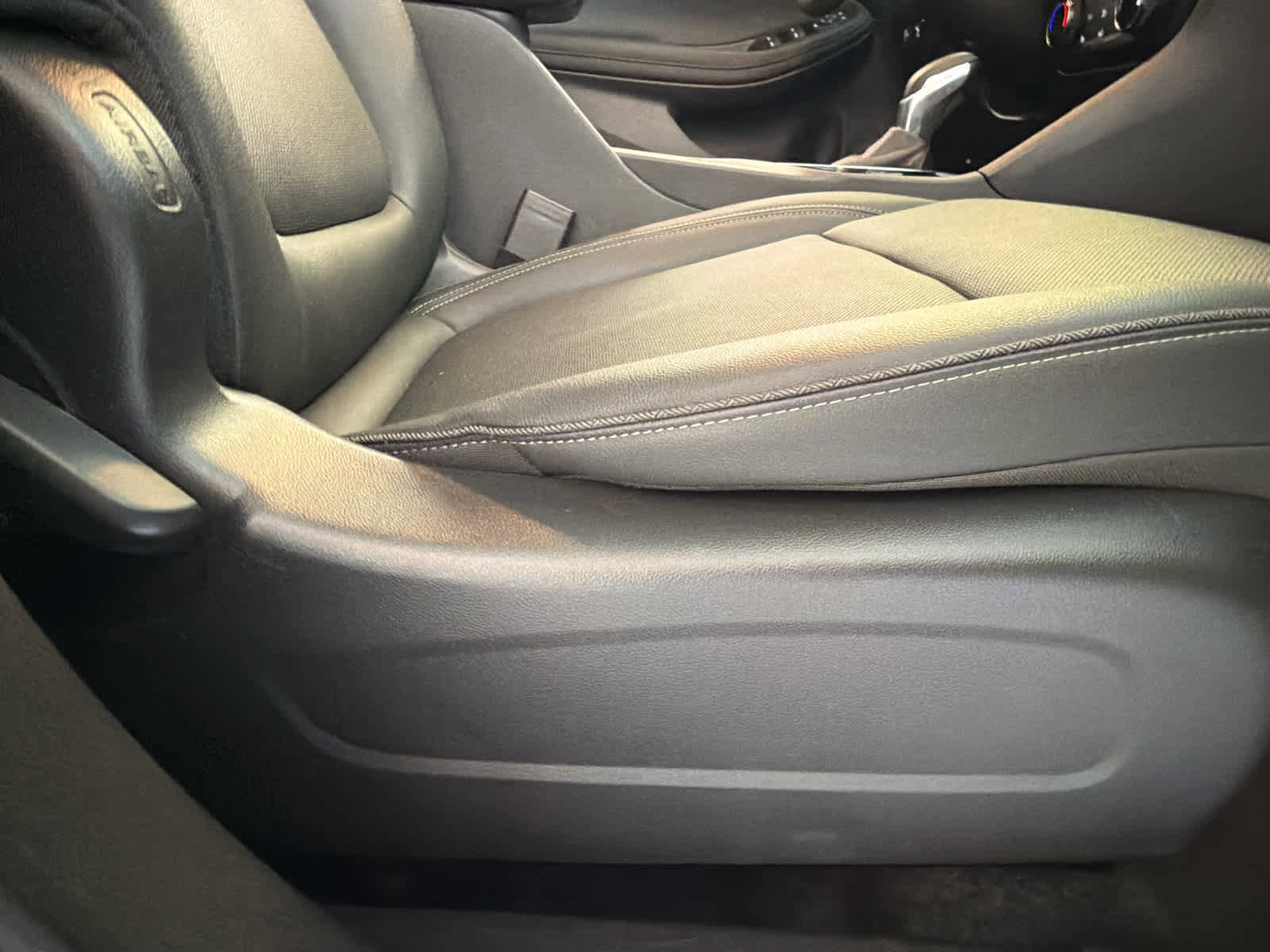 Used 2024 Buick Encore GX Sport Touring w/ Comfort Package image 27