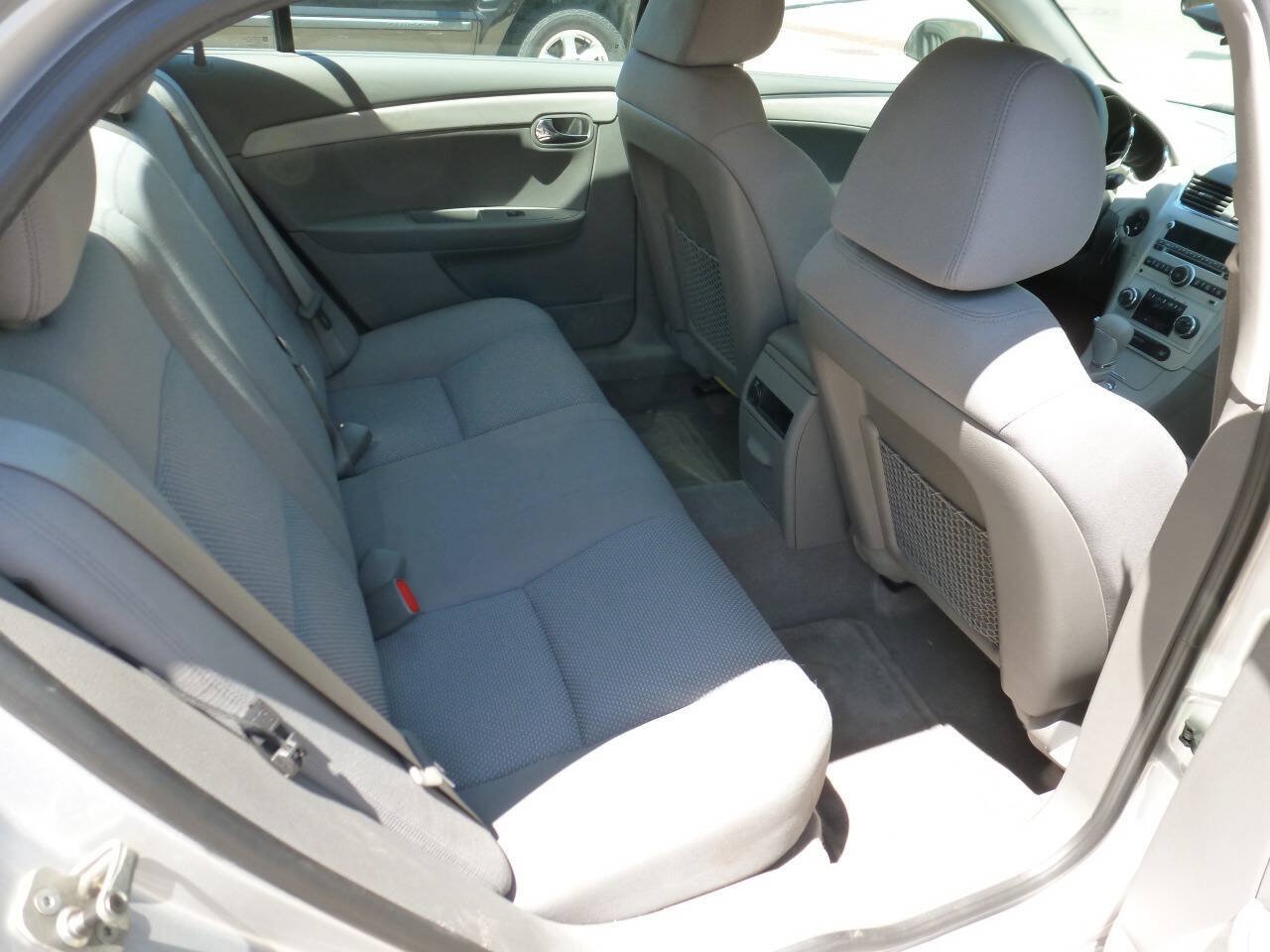 Used 2010 Chevrolet Malibu Hybrid FWD image 12