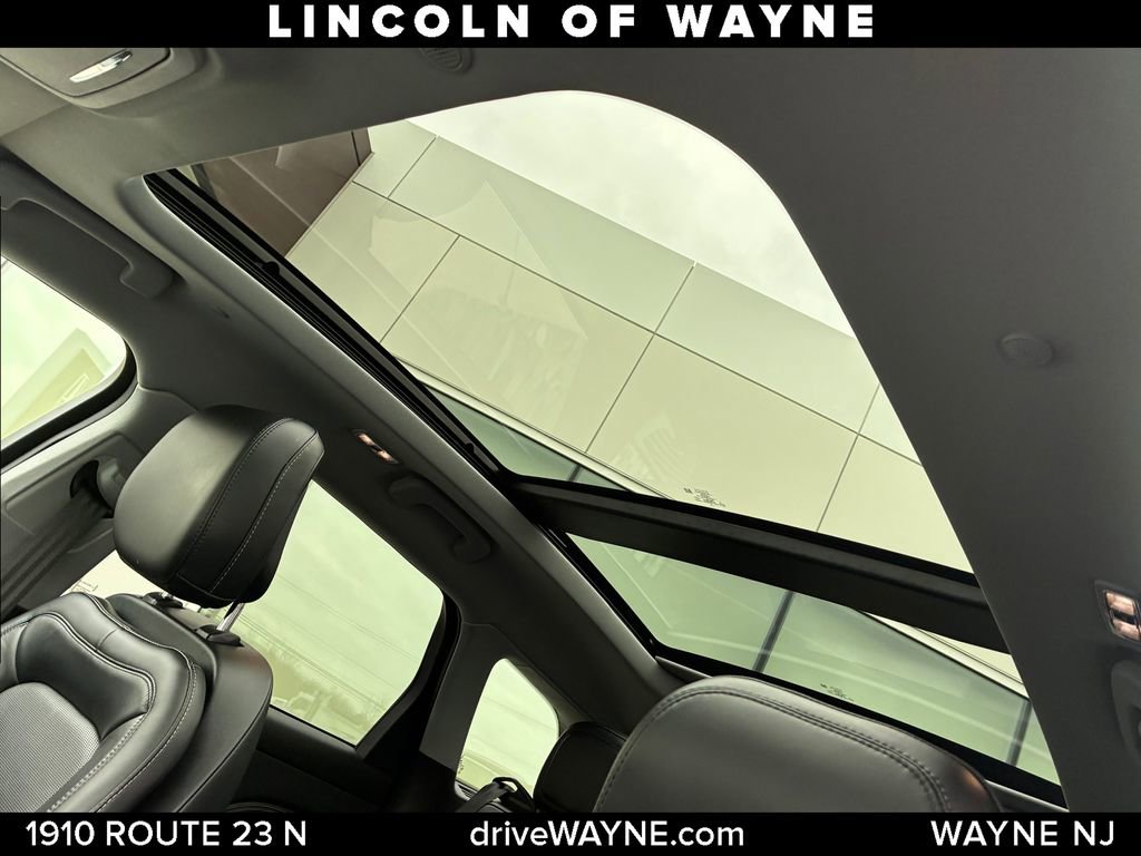 Used 2020 Lincoln Corsair AWD w/ Premium Package image 15