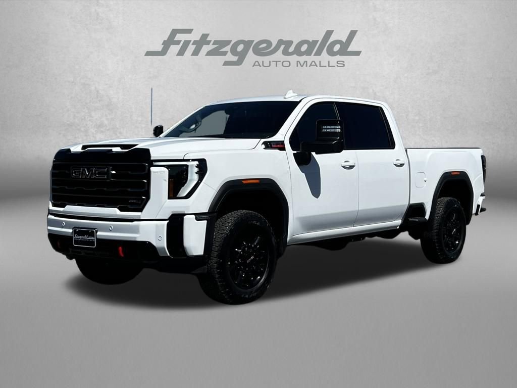 Used 2025 GMC Sierra 2500 AT4 image 2
