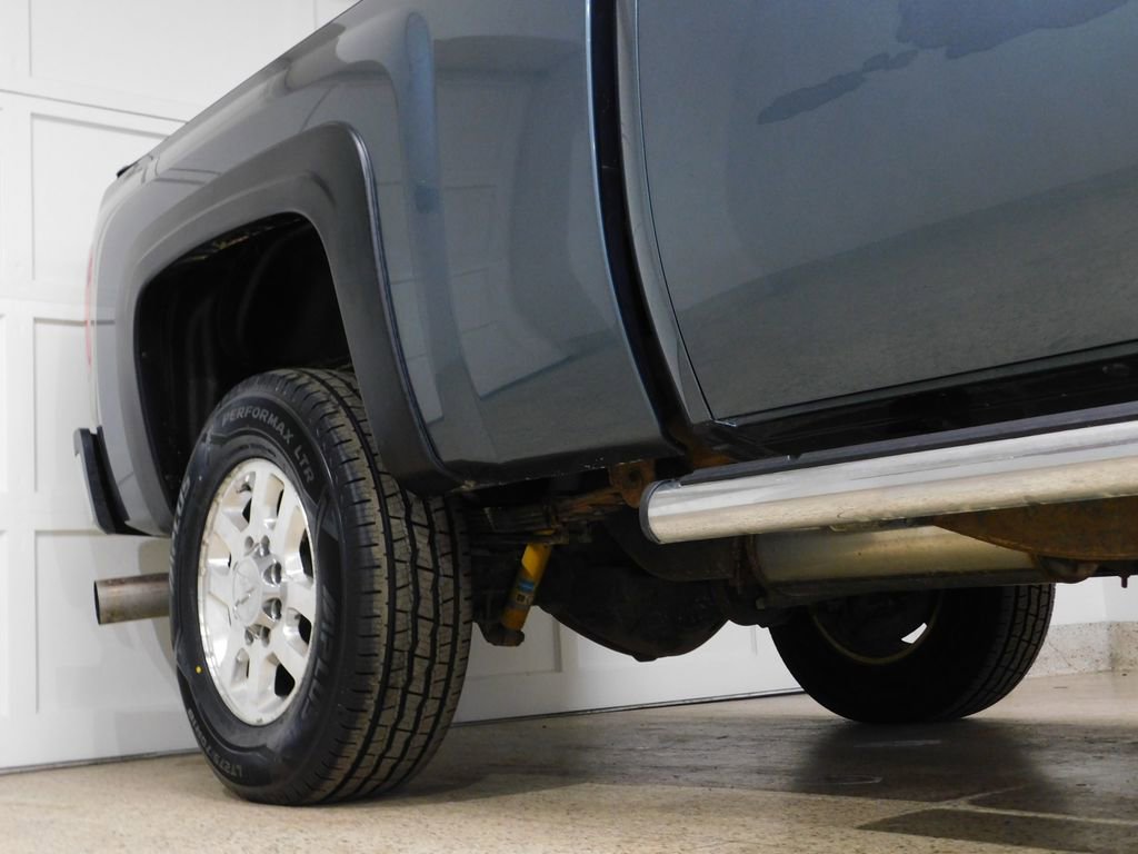 Used 2011 Chevrolet Silverado 2500 LT w/ Interior Plus Package AWD/4WD image 9