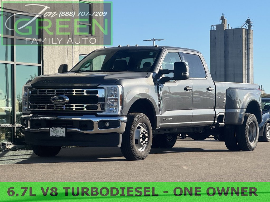 Used 2024 Ford F350 XLT image 1