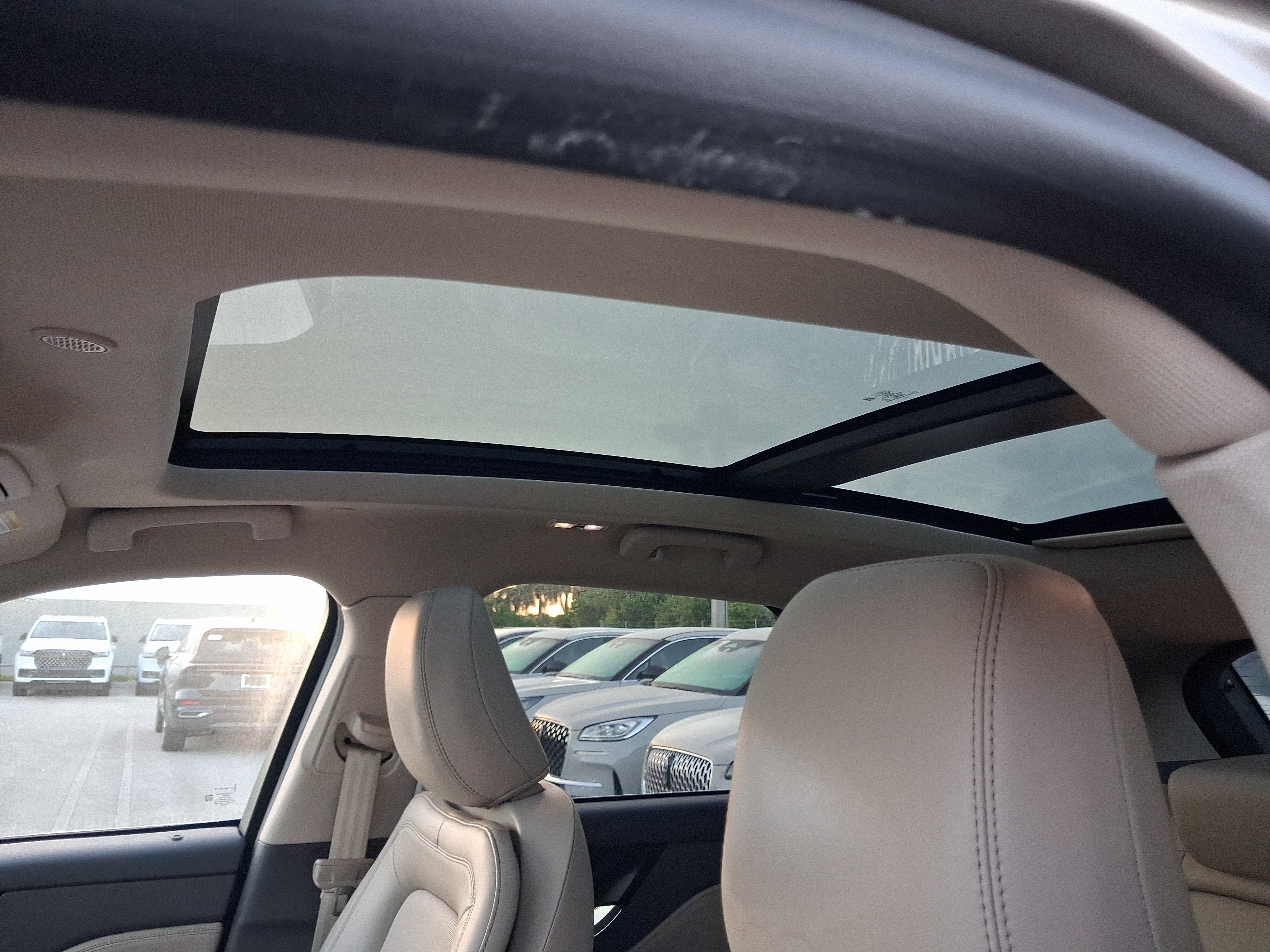 Certified 2021 Lincoln Corsair FWD w/ Premium Package image 13