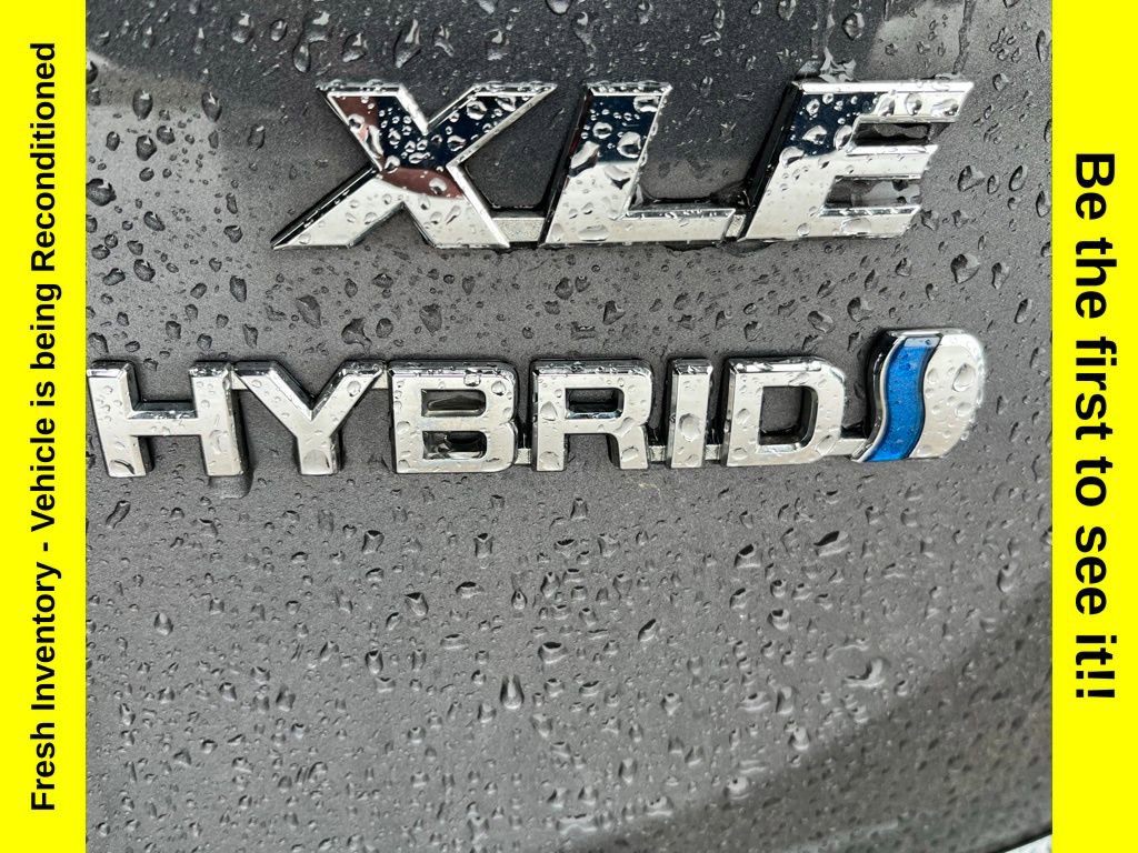 Used 2016 Toyota RAV4 XLE AWD/4WD image 34