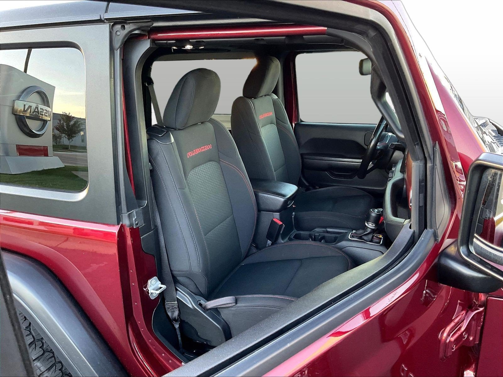 Used 2021 Jeep Wrangler Rubicon w/ Cold Weather Group AWD/4WD image 31