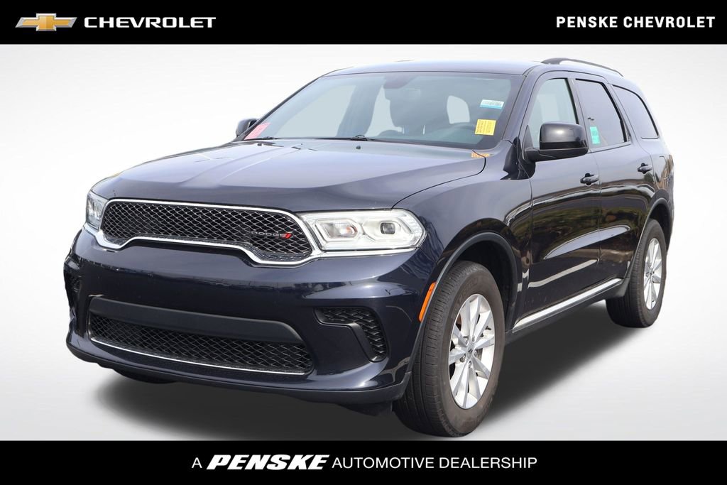 Used 2023 Dodge Durango SXT image 1