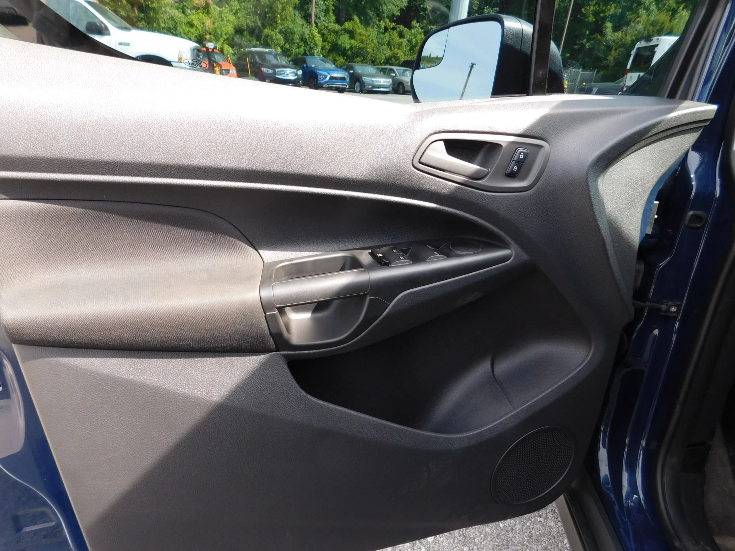 Used 2016 Ford Transit Connect XL FWD image 10