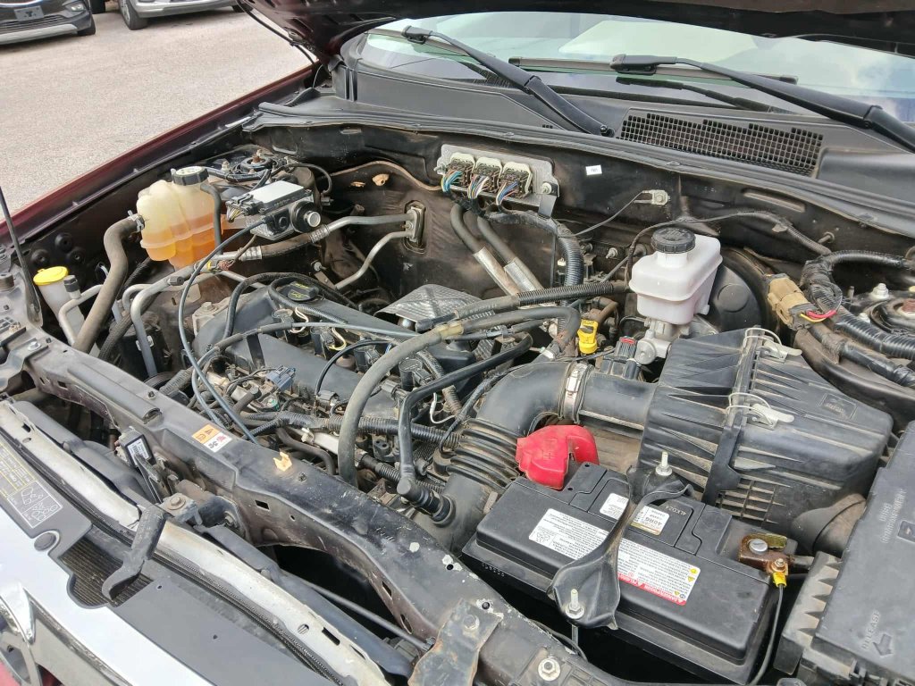 Used 2008 MAZDA Tribute i Sport image 15