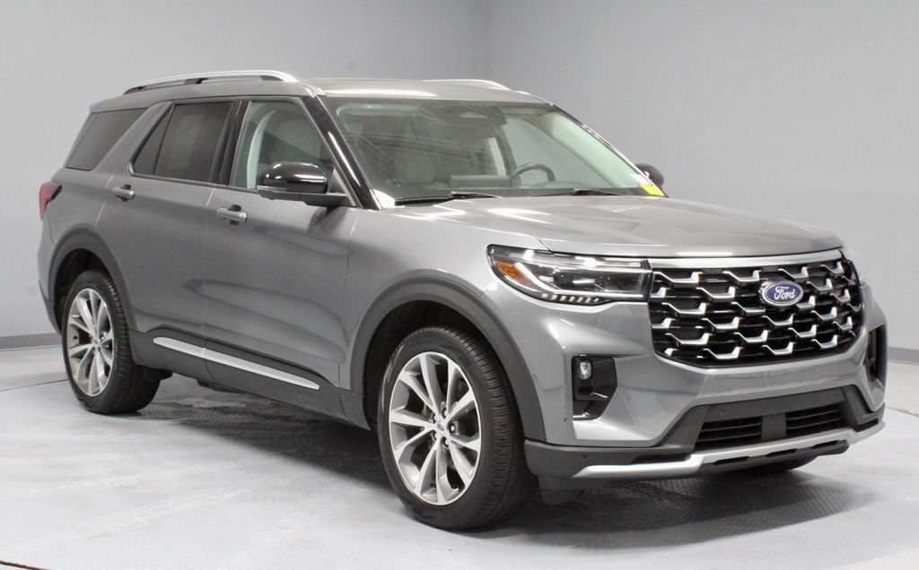 Certified 2025 Ford Explorer Platinum w/ Ultimate Package AWD/4WD image 1