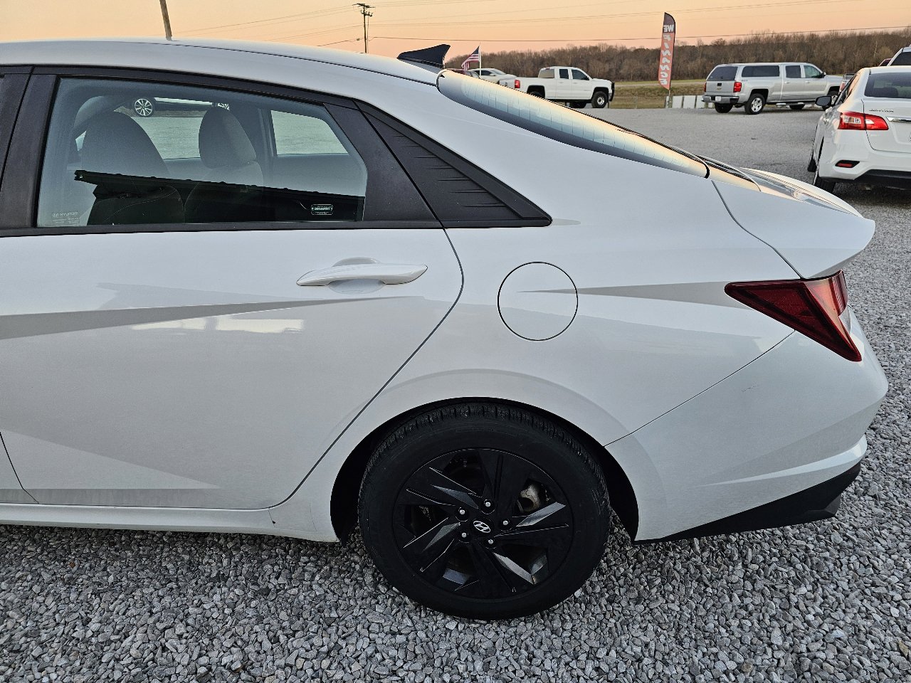 Used 2022 Hyundai Elantra SEL image 5