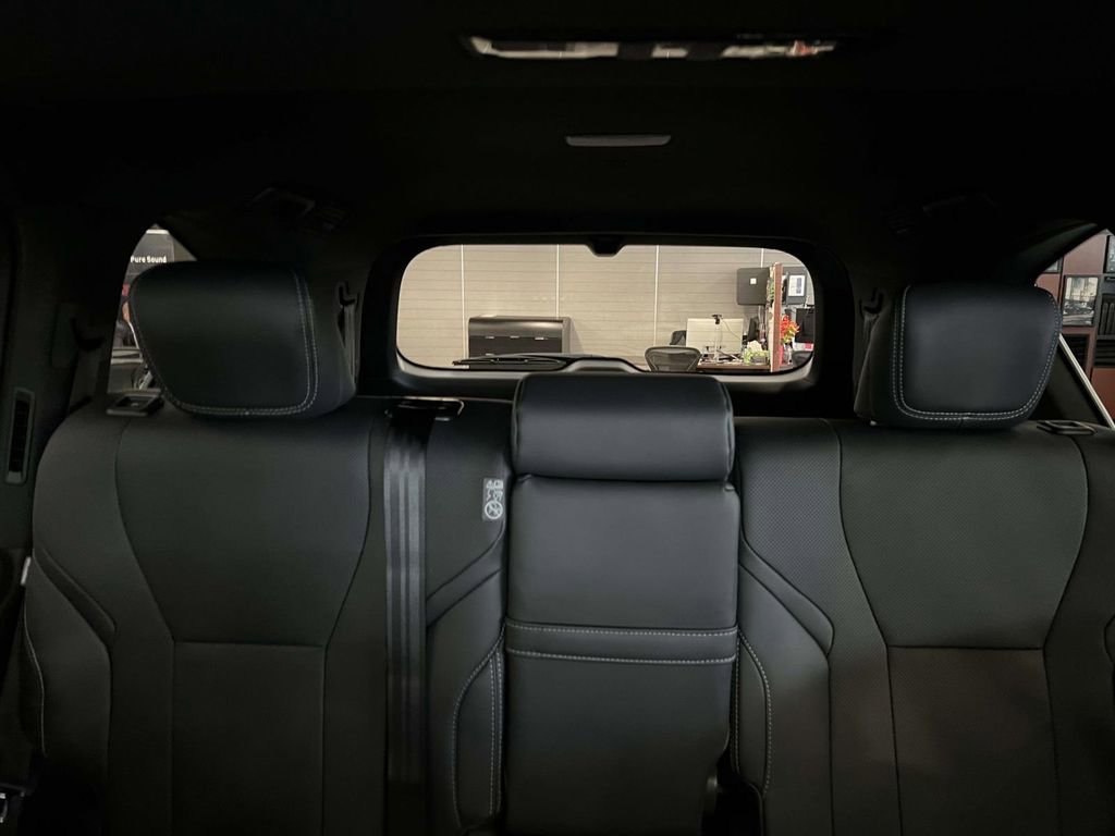 New 2026 Lexus LX 700h Luxury image 34