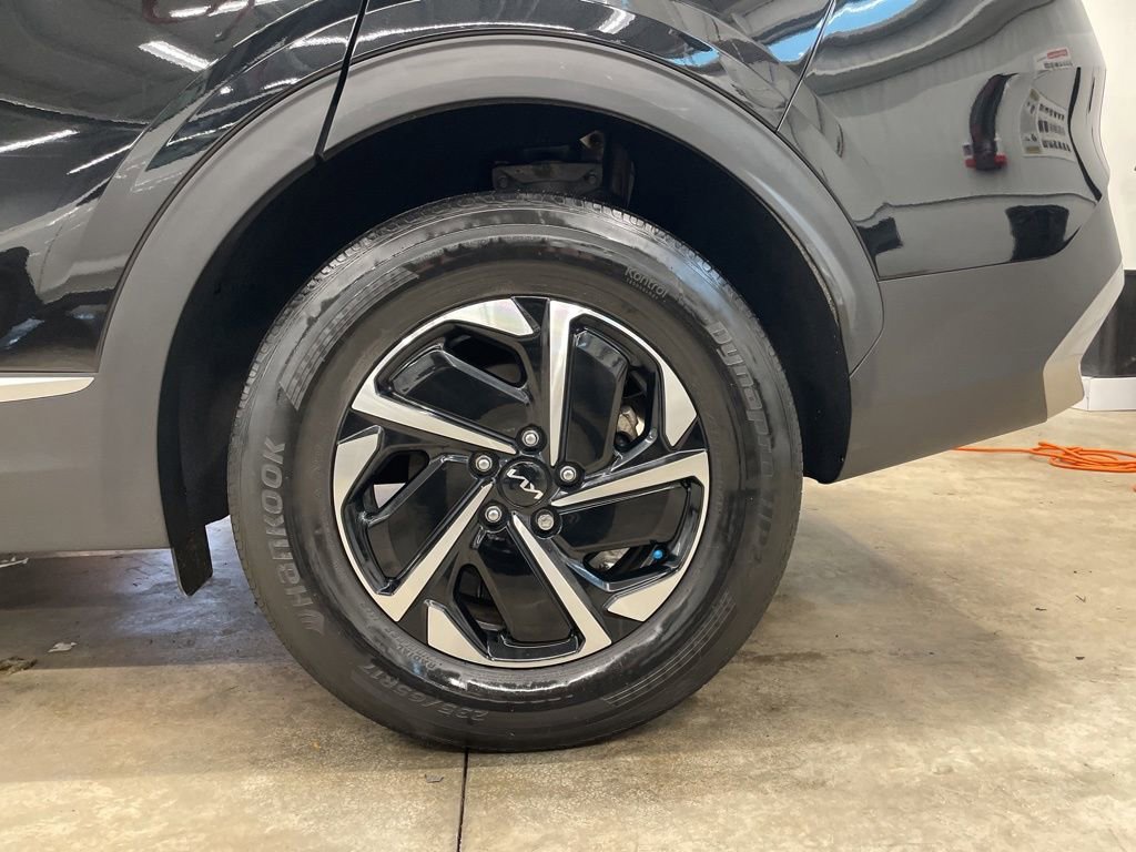 Certified 2023 Kia Sportage LX AWD/4WD image 32