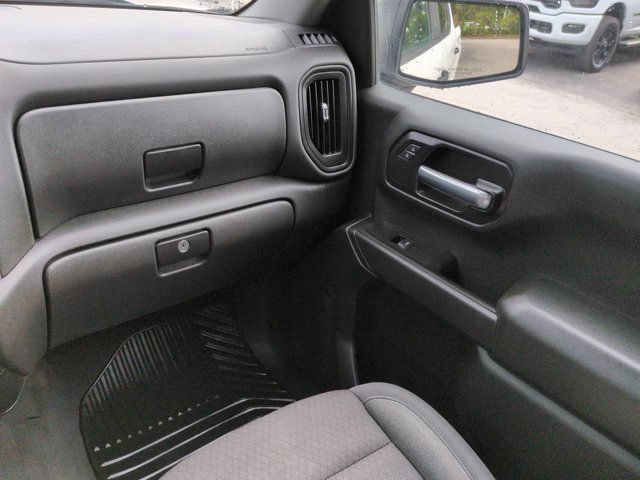 Used 2025 Chevrolet Silverado 1500 Custom Trail Boss AWD/4WD image 16