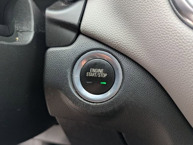 Used 2018 Chevrolet Equinox LS image 27