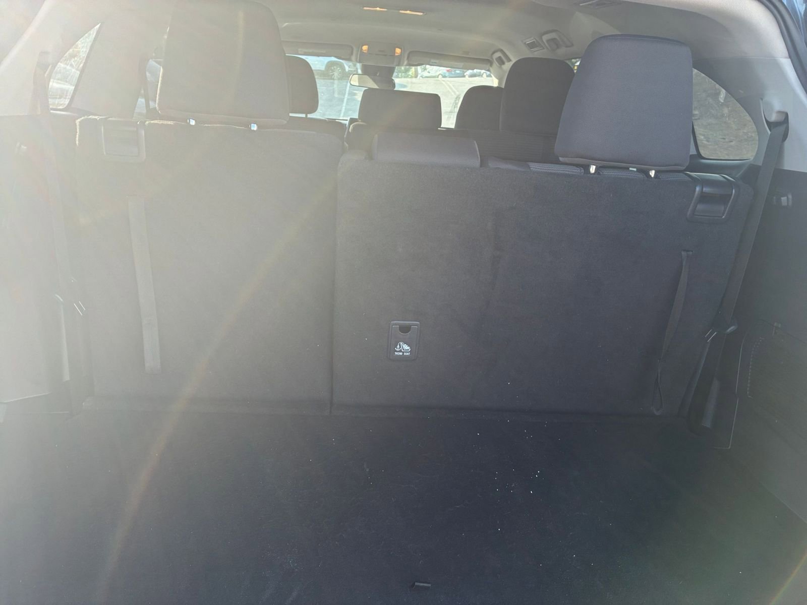 Used 2025 Toyota Highlander LE FWD image 32