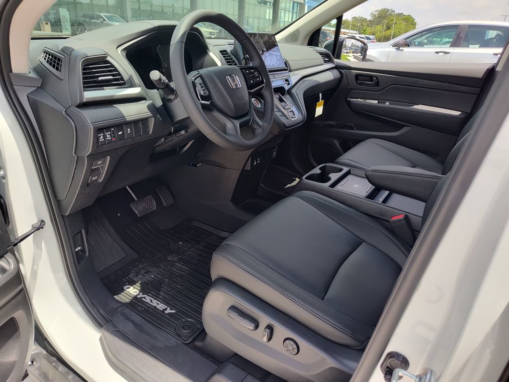 New 2026 Honda Odyssey EX-L image 2