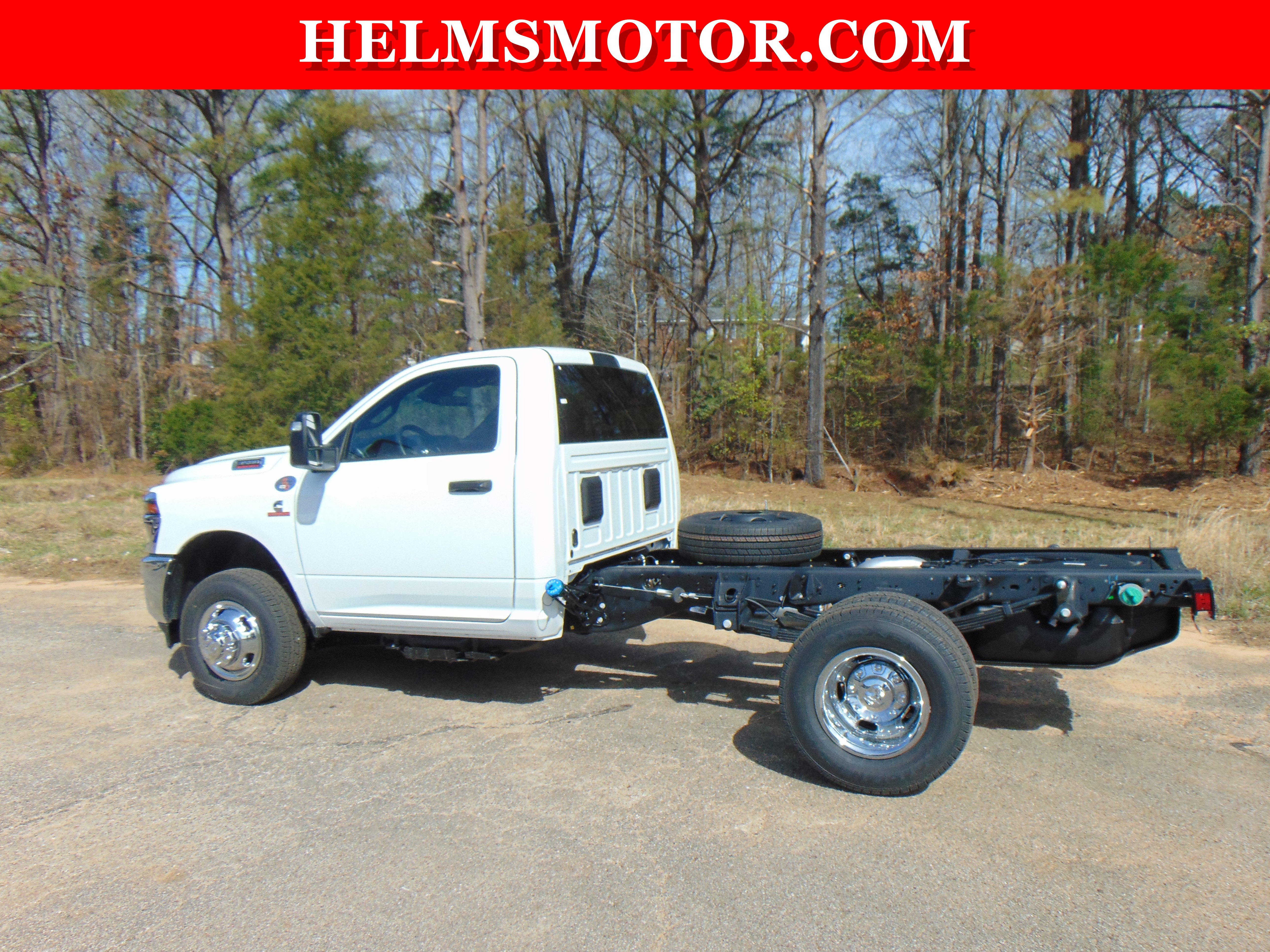 New 2026 RAM 3500 Tradesman AWD/4WD image 3