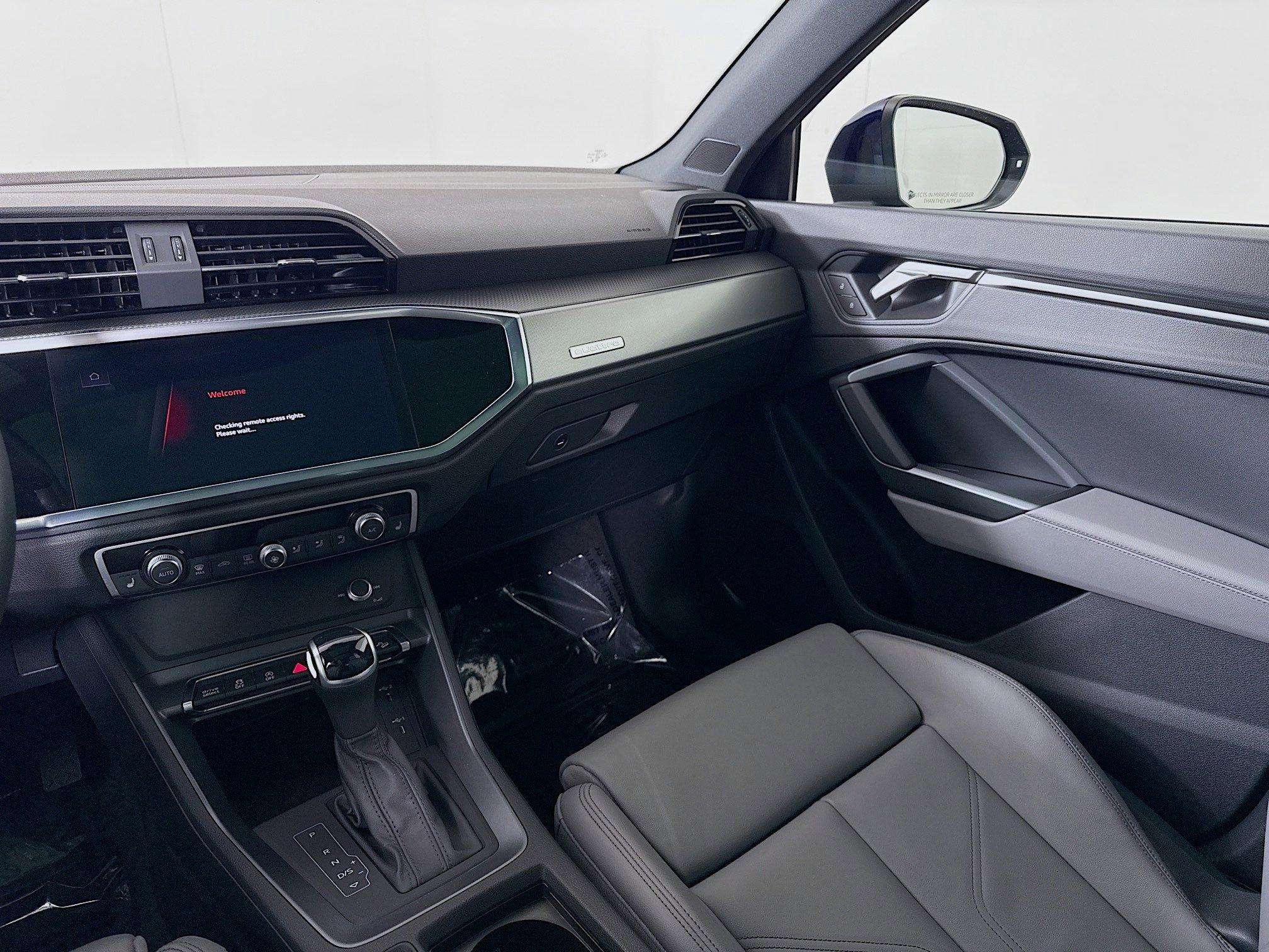 Used 2025 Audi Q3 2.0T Premium image 22
