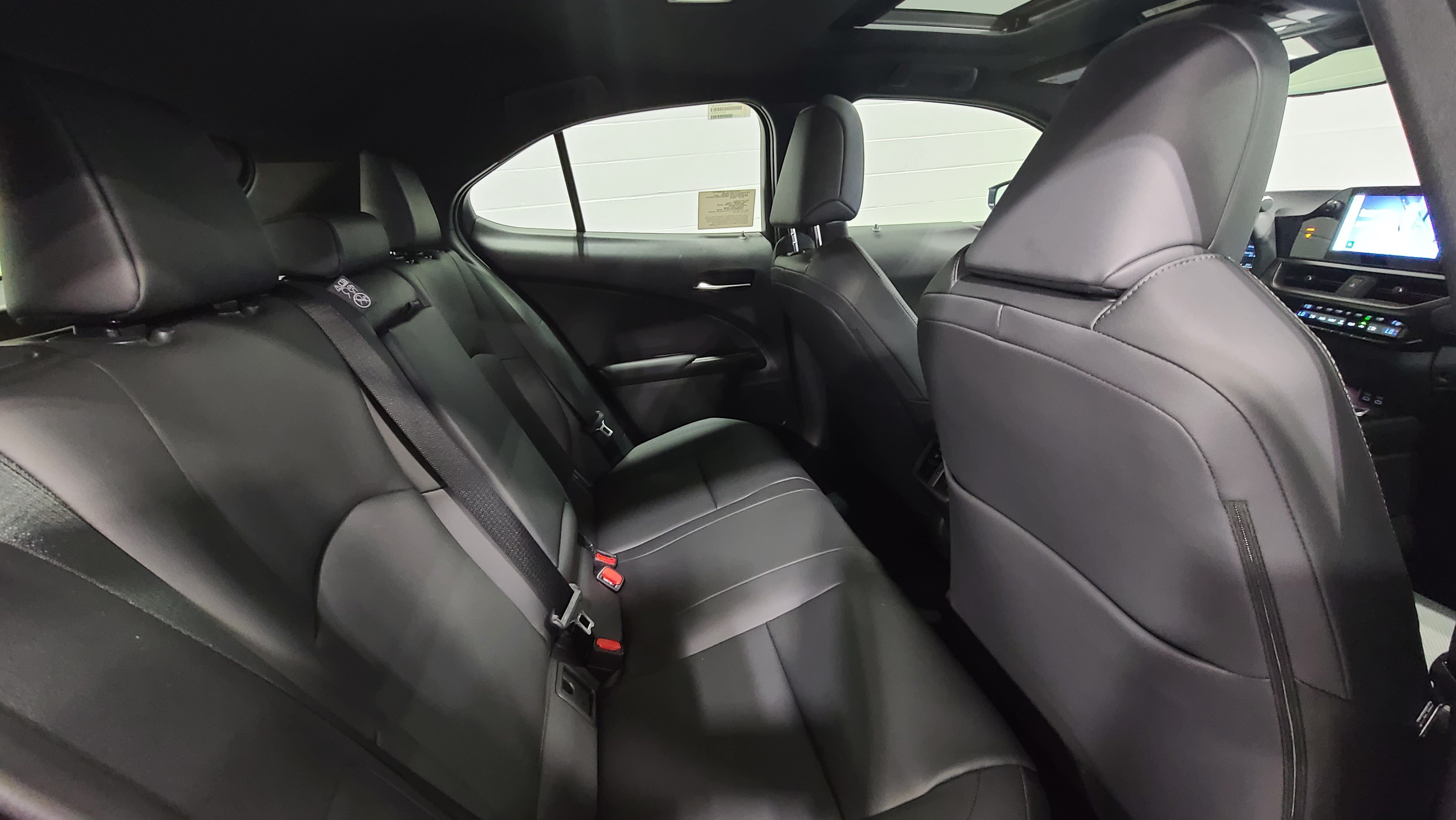 Certified 2026 Lexus UX 300h FWD w/ Accessory Package (2T) image 38