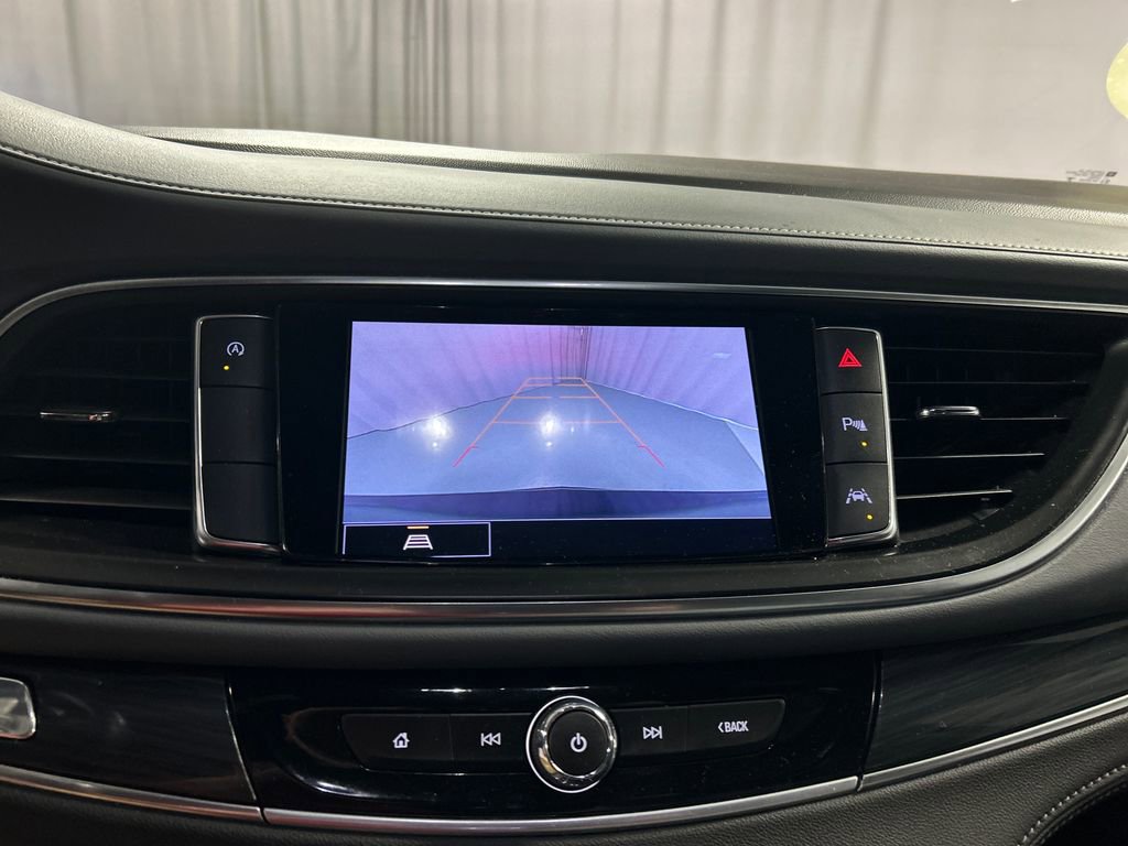 Used 2023 Buick Enclave Essence FWD image 18