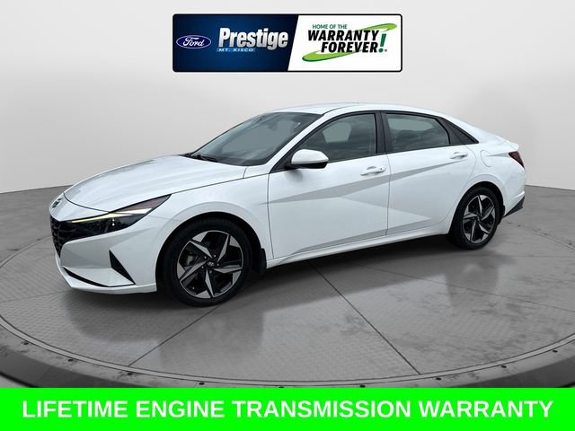 Used 2023 Hyundai Elantra SEL w/ Convenience Package FWD image 8