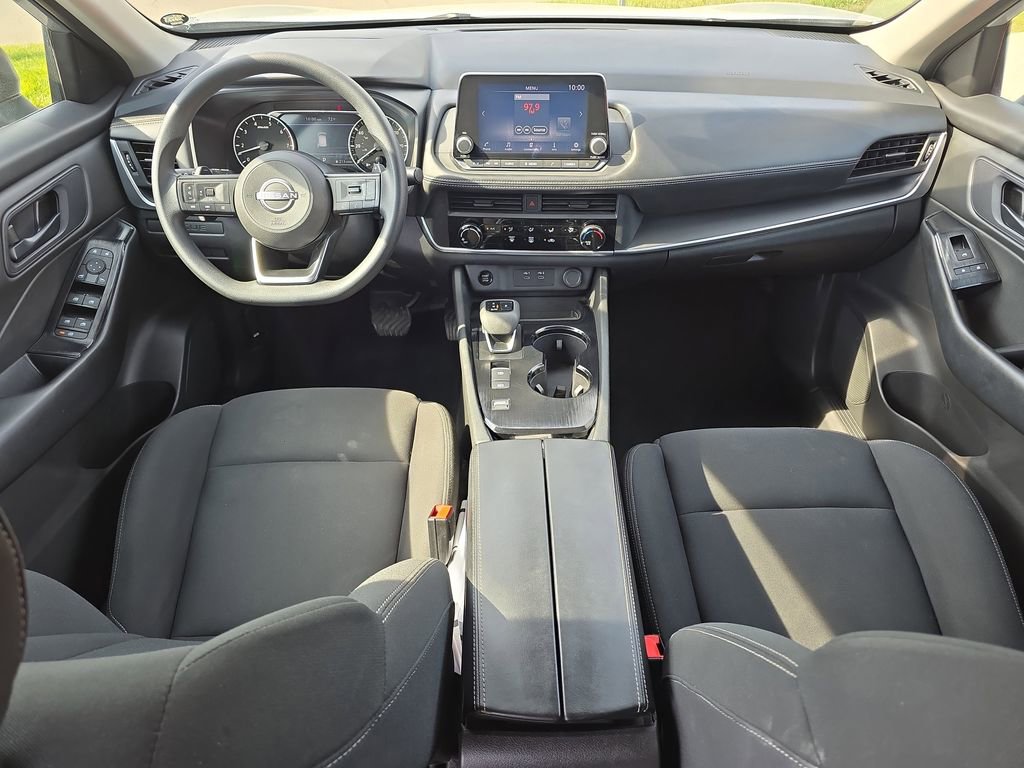 Used 2024 Nissan Rogue S FWD image 27