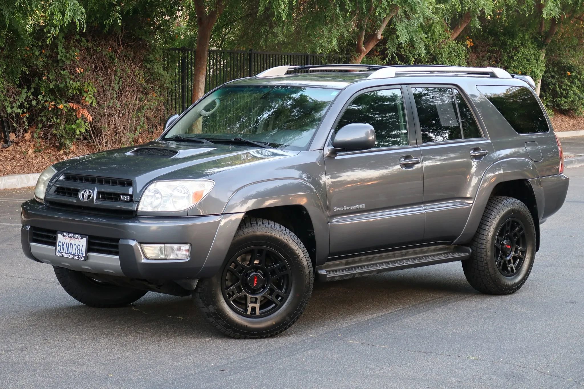 Used 2004 Toyota 4Runner Sport image 2