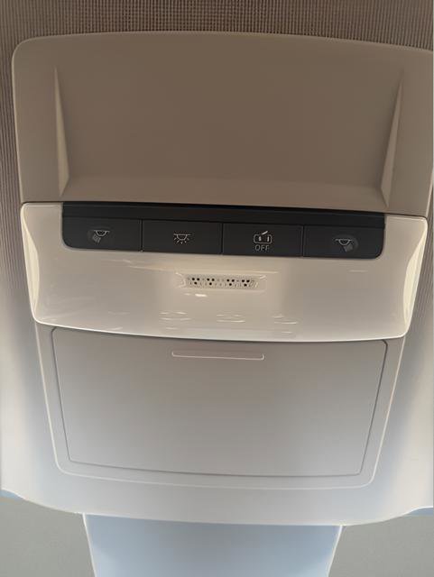 Certified 2025 Nissan Sentra S image 33