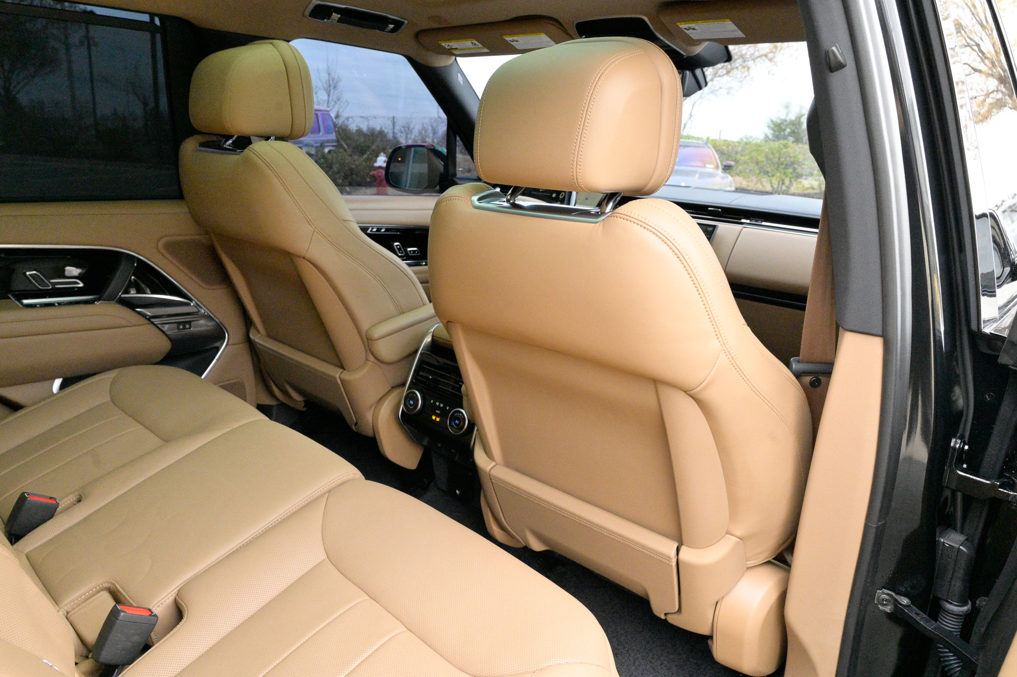 Used 2023 Land Rover Range Rover SE image 53