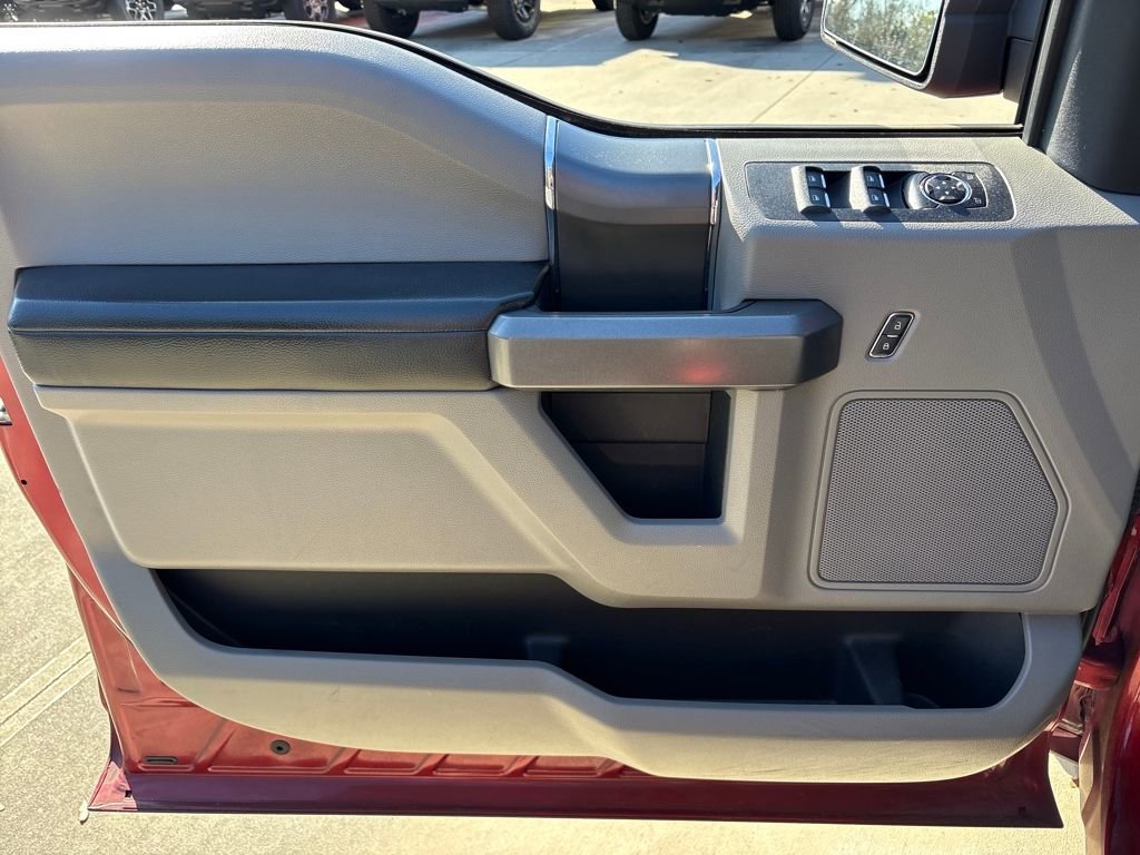 Used 2015 Ford F150 XLT w/ Equipment Group 302A Luxury image 16