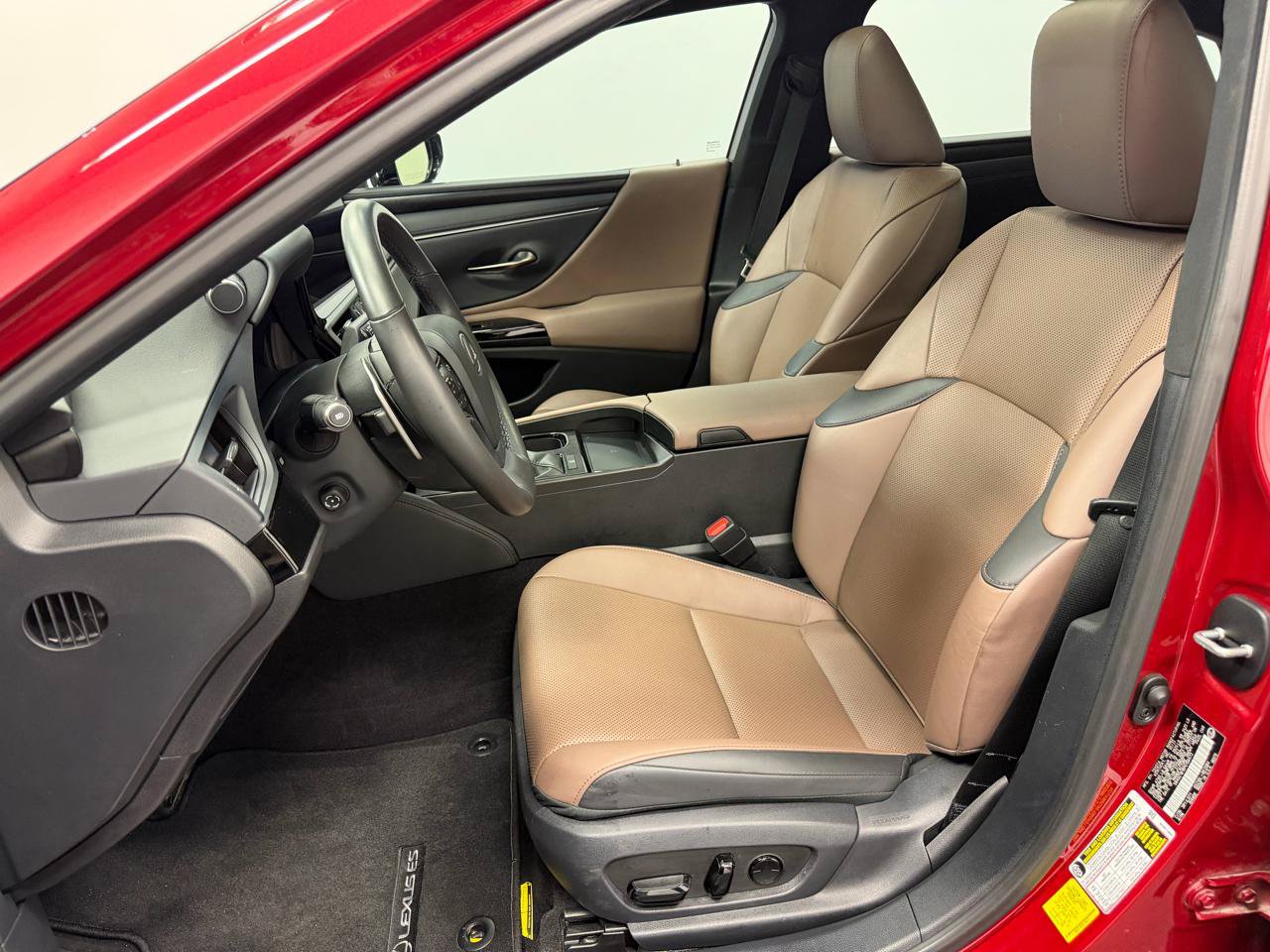 Used 2023 Lexus ES 350 w/ Premium Package FWD image 4