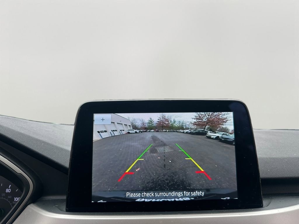 Used 2020 Ford Escape SE image 16