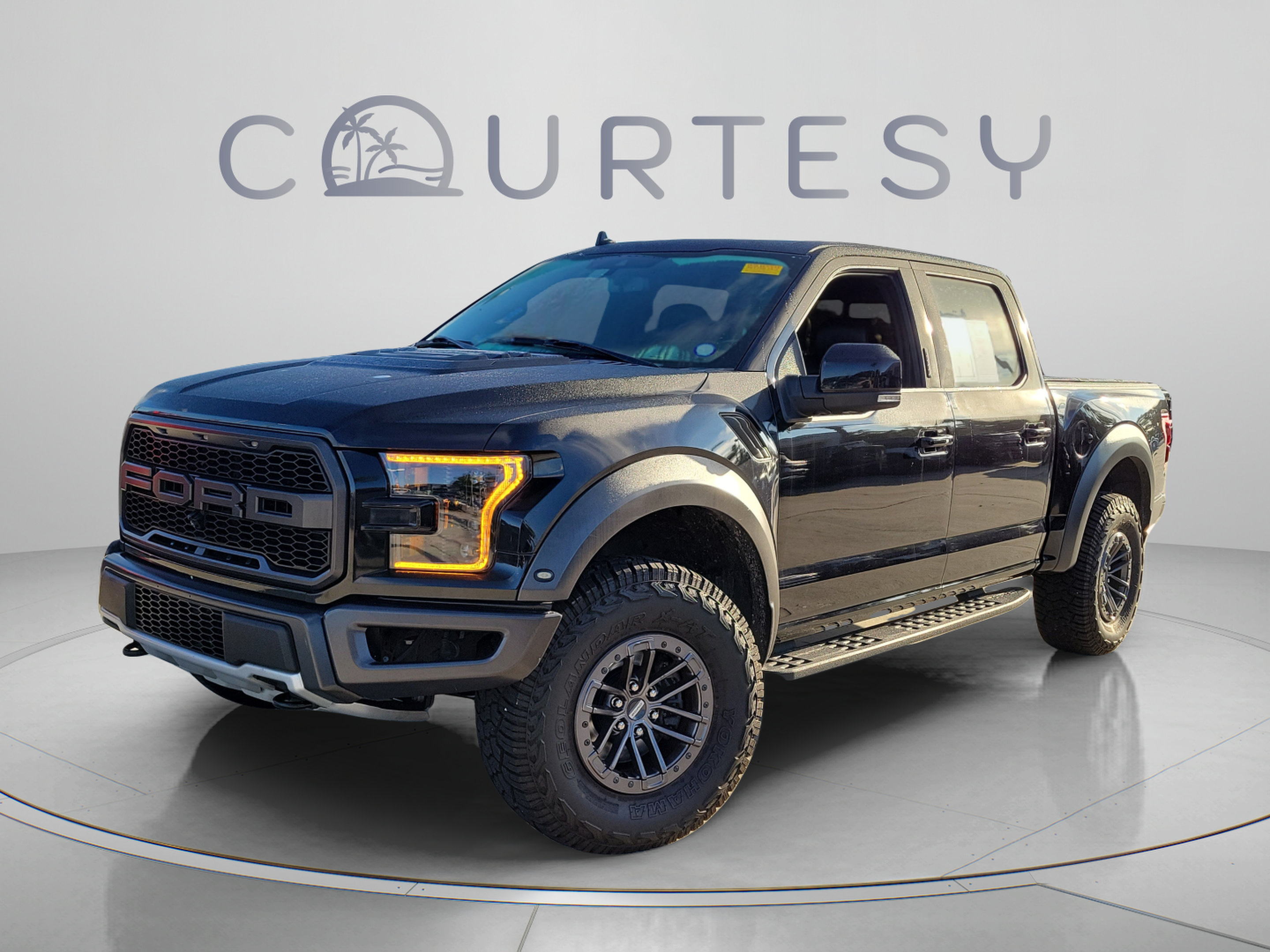 Used 2020 Ford F150 Raptor w/ Equipment Group 802A Luxury AWD/4WD image 1