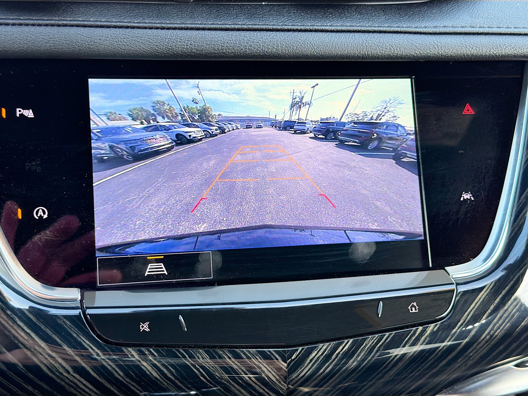 Used 2024 Cadillac XT6 Premium Luxury FWD image 14
