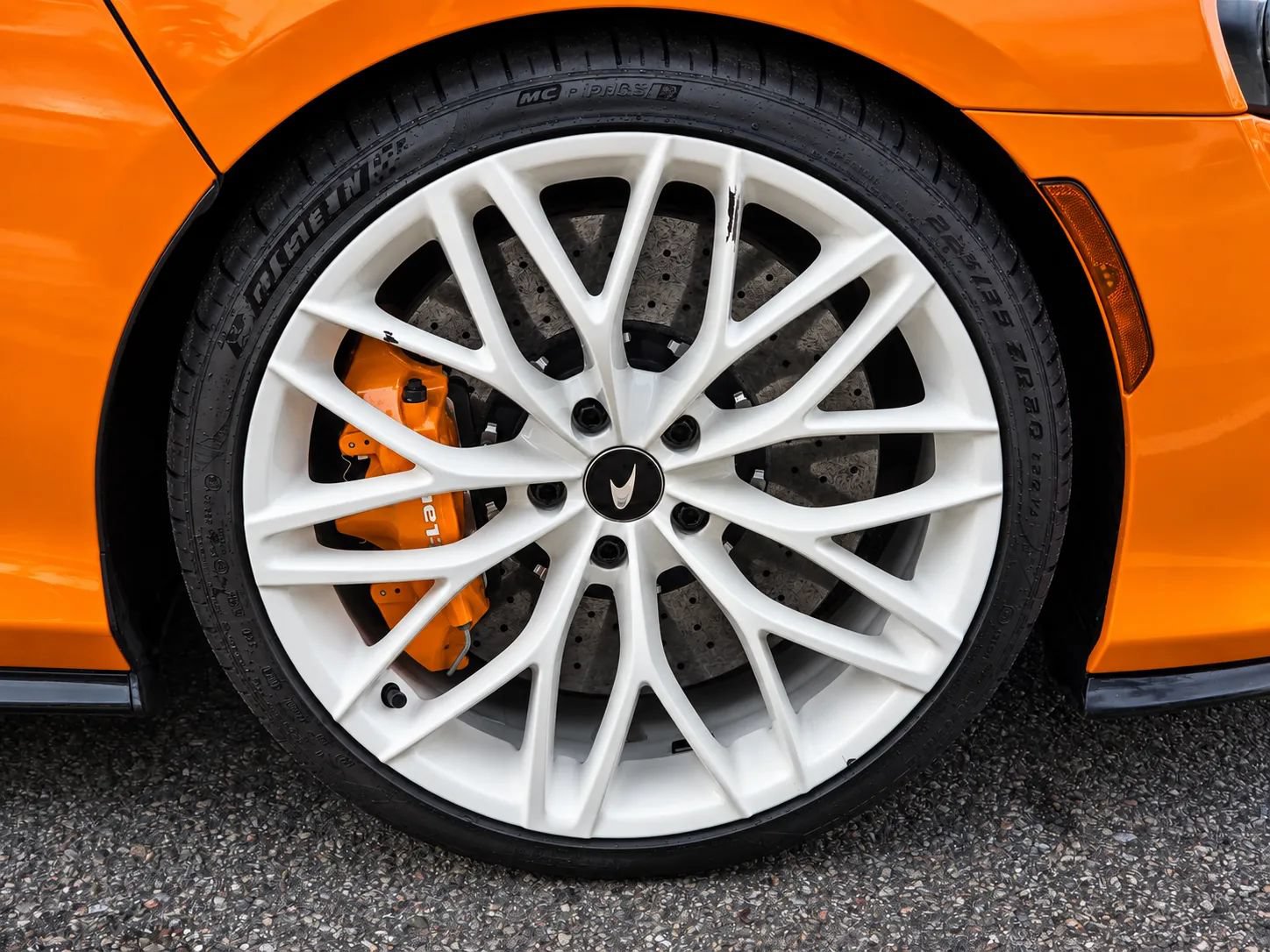 Used 2023 McLaren GT RWD image 27