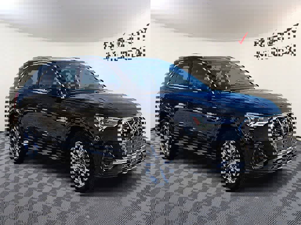 Used 2024 Audi Q3 2.0T Premium image 3